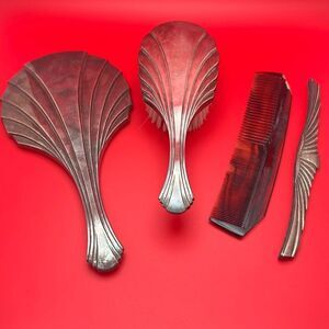 Towle 3 piece antique vanity set,‎ fair condition